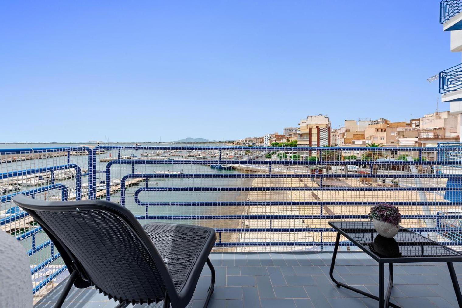 Vora Port Apartment Л'Ампола Екстериор снимка