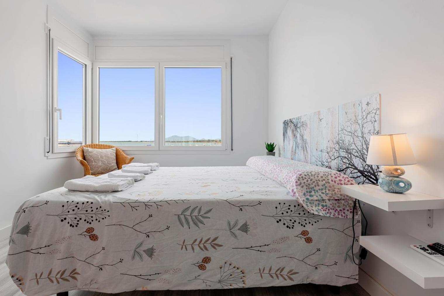 Vora Port Apartment Л'Ампола Екстериор снимка