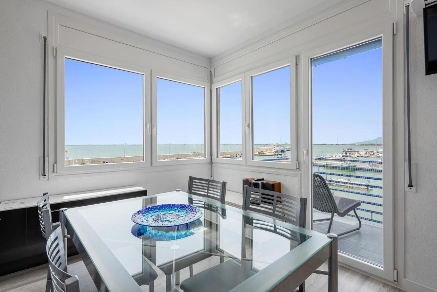 Vora Port Apartment Л'Ампола Екстериор снимка