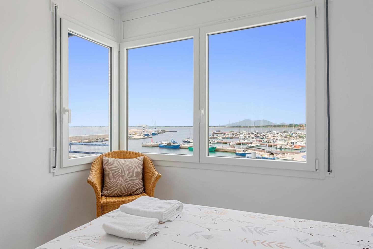 Vora Port Apartment Л'Ампола Екстериор снимка